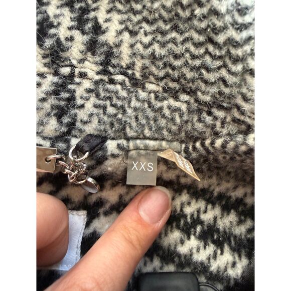 Calvin Klein Wool Blend Black and White Houndstooth Wrap Coat Jacket - Picture 8 of 9